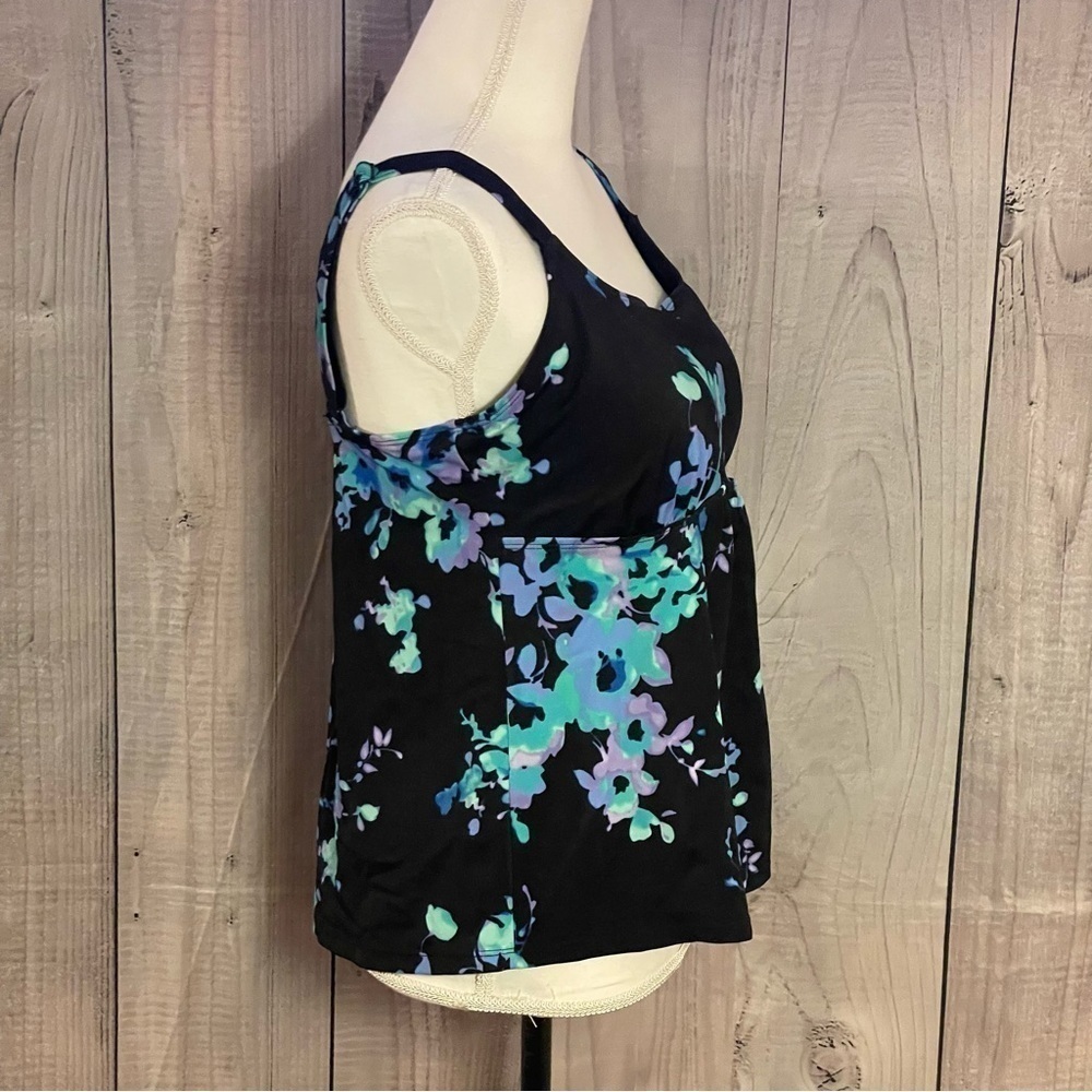 Unbranded Floral Swim Top, Medium - Picture 2 of 7